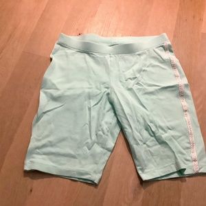Girls stretchy shorts